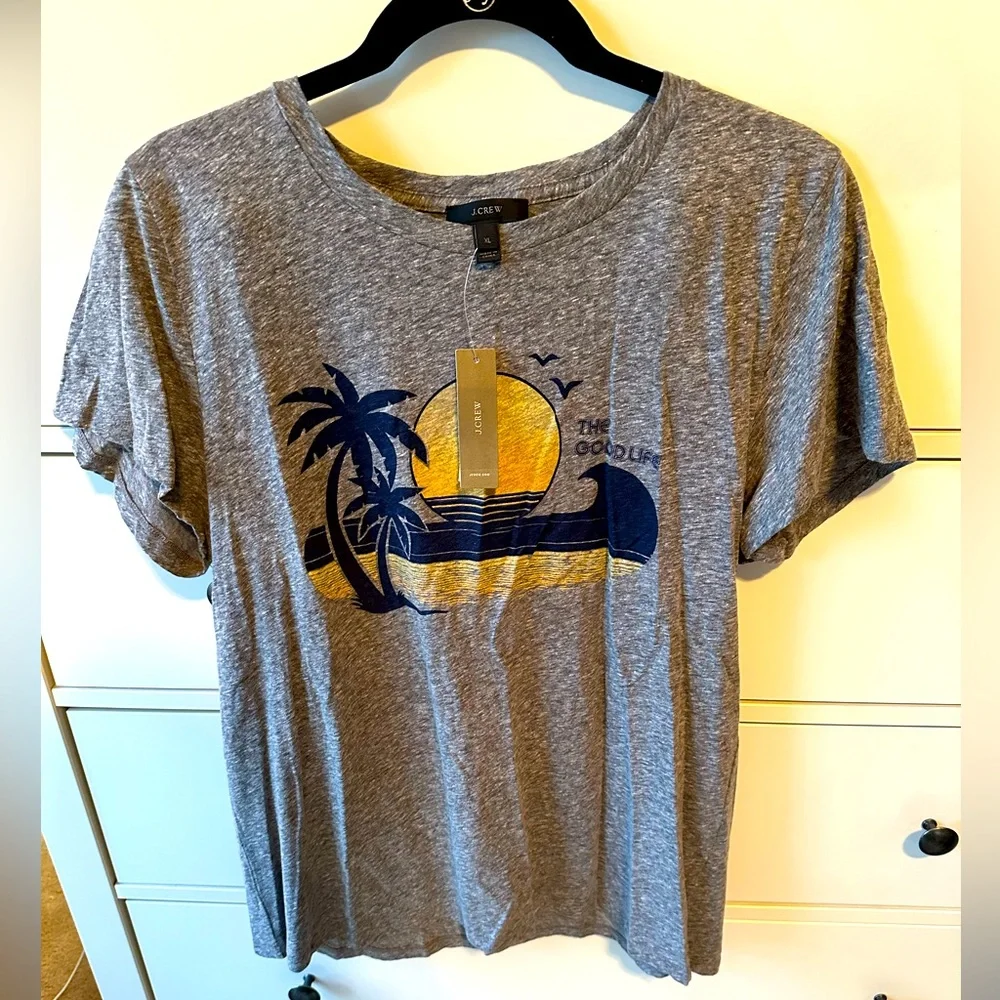 J.Crew, NWT graphic tea sunset, size XL